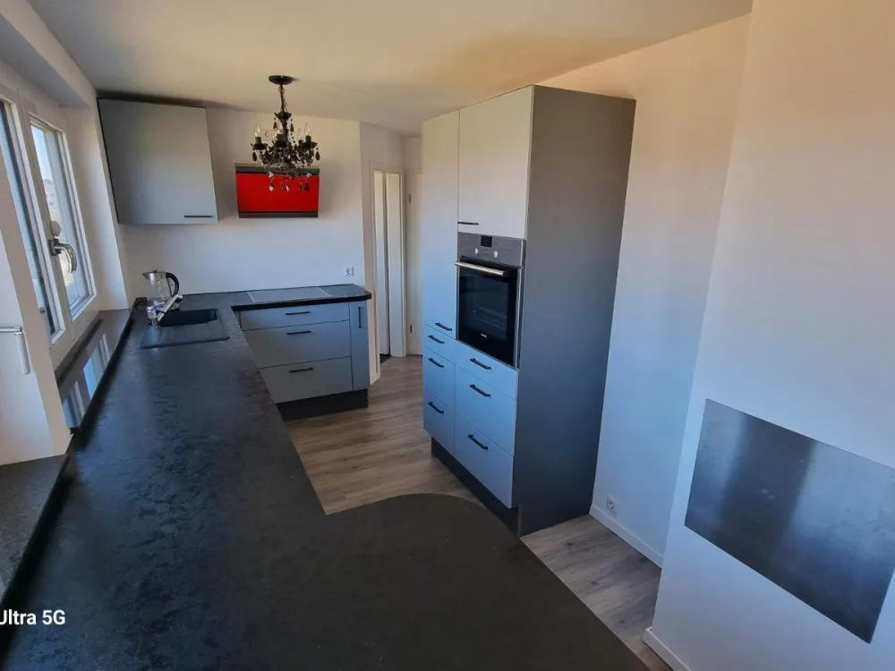 3.5 Room Attic Apartment Friedrichshafen-Waggershausen