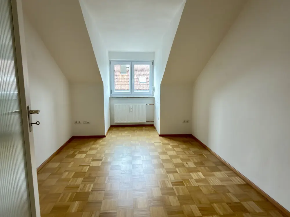 Praktische 4-Zimmer-Wohnung in München Bogenhausen