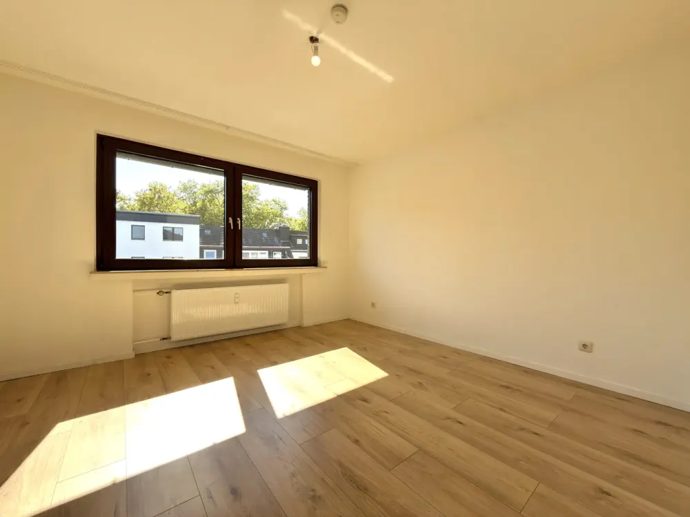 Komfortabel und zentral: Gepflegte 3-Zimmer-Wohnung mit großzügigem Wohnbereich