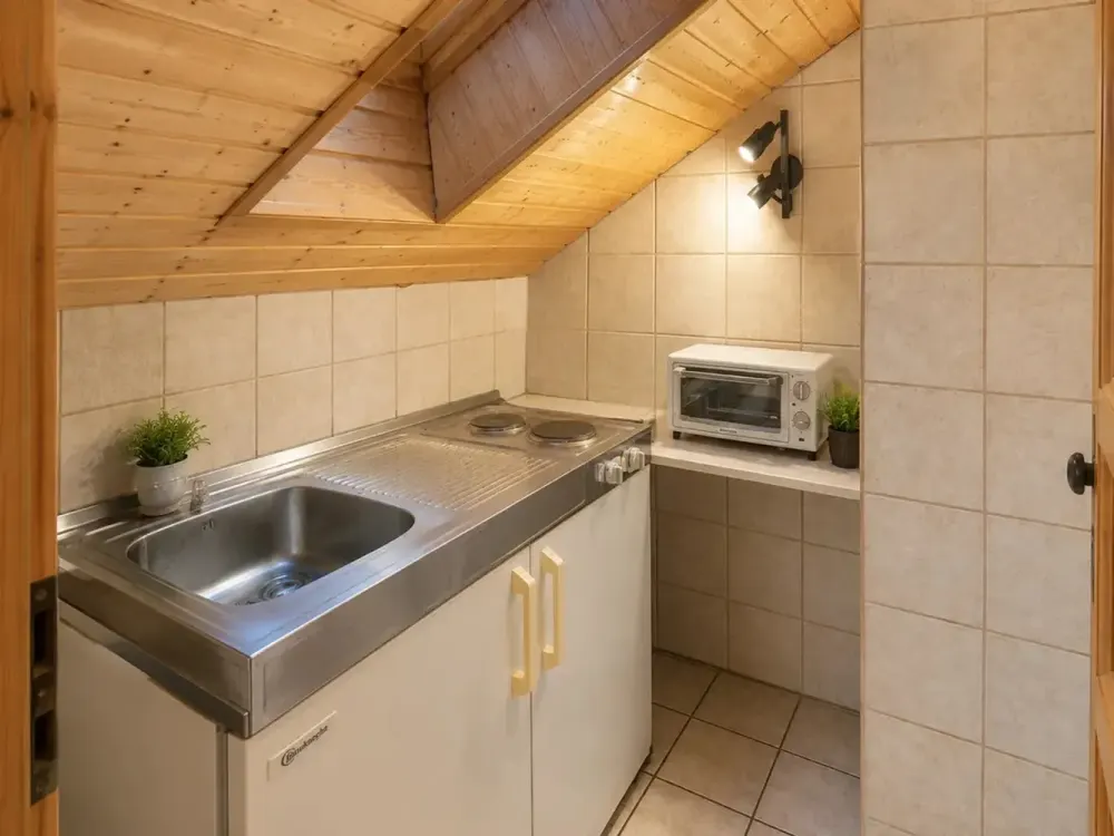 Möblierte 2-Zimmer-Dachgeschosswohnung in Dortmund-Hacheney