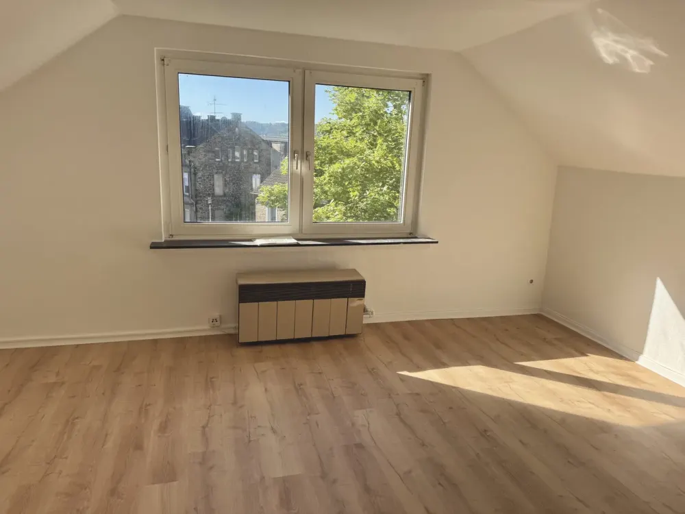 Ideale Singlewohnung, hell, freundlich und zentral gelegen
