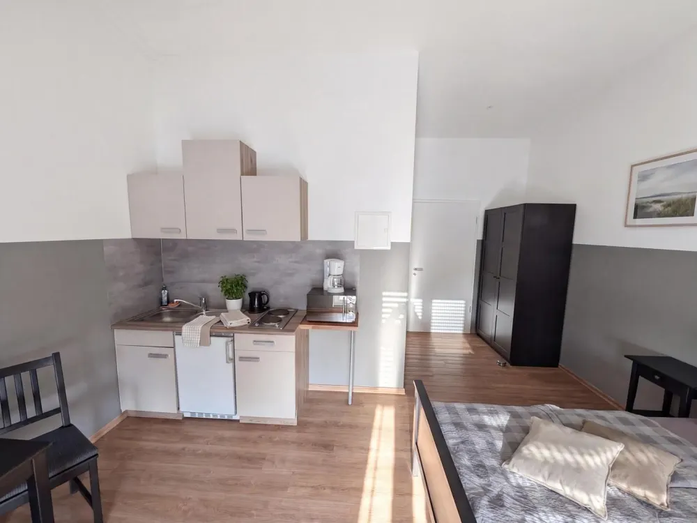 Möbliertes 1-Zimmer-Apartment, All-Inclusive, Wohnen auf Zeit / Furnished Studio, All-Inclusive