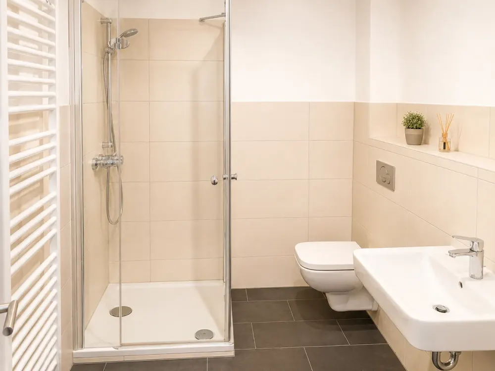 Moderne 2-Zimmer-Wohnung mit großem Balkon, Keller und Stellplatz