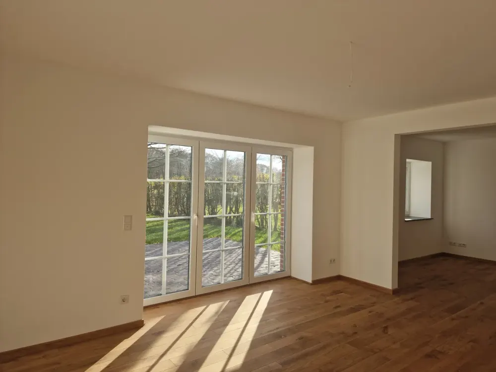Elegant 4-Room Maisonette Apartment with Terrace and Outdoor Parking Spaces in Everswinkel