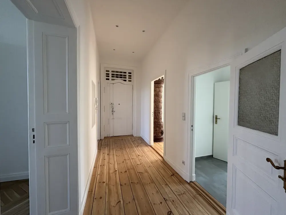 Dachgeschoss-Highlight in charmanten Altbau