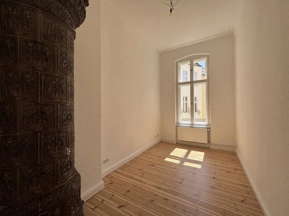 Dachgeschoss-Highlight in charmanten Altbau