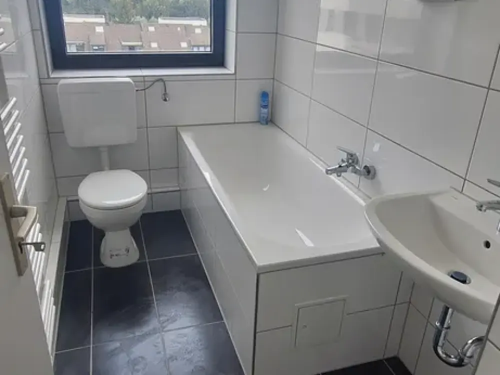 2-room apartment! Newly renovated! For couples or singles English scroll down!