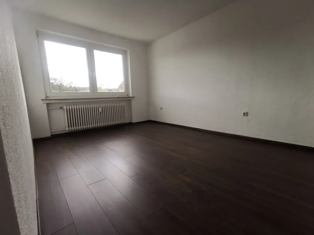 Renovierte 3 1/2 Z.Whg. (K/D/B) mit Balkon, Nähe Stadtgarten & Allg. Krankenhaus