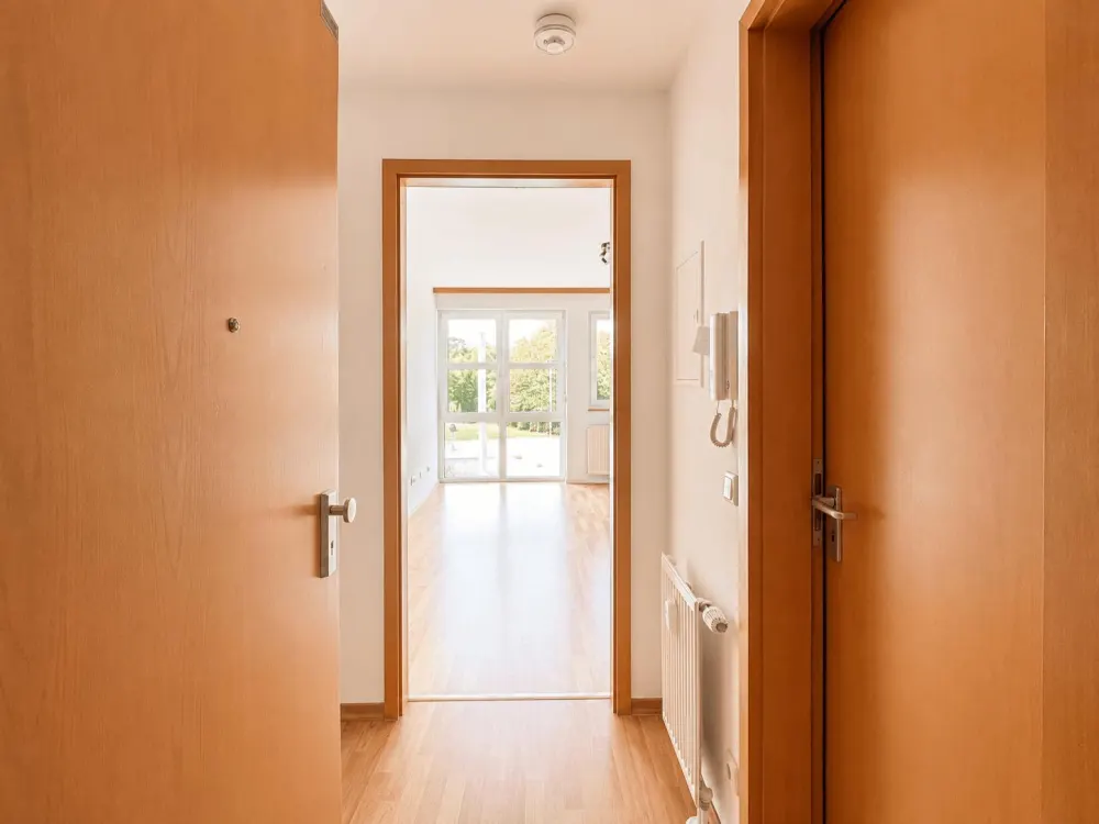 1-Raumwohnung mit kleiner Einbauküche in guter Anbindung!