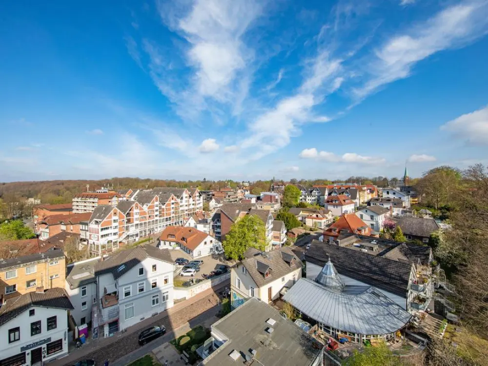 Einmaliger Weitblick: "Zentrale 3,5-Zimmer-Wohnung im Herzen von Reinbek"