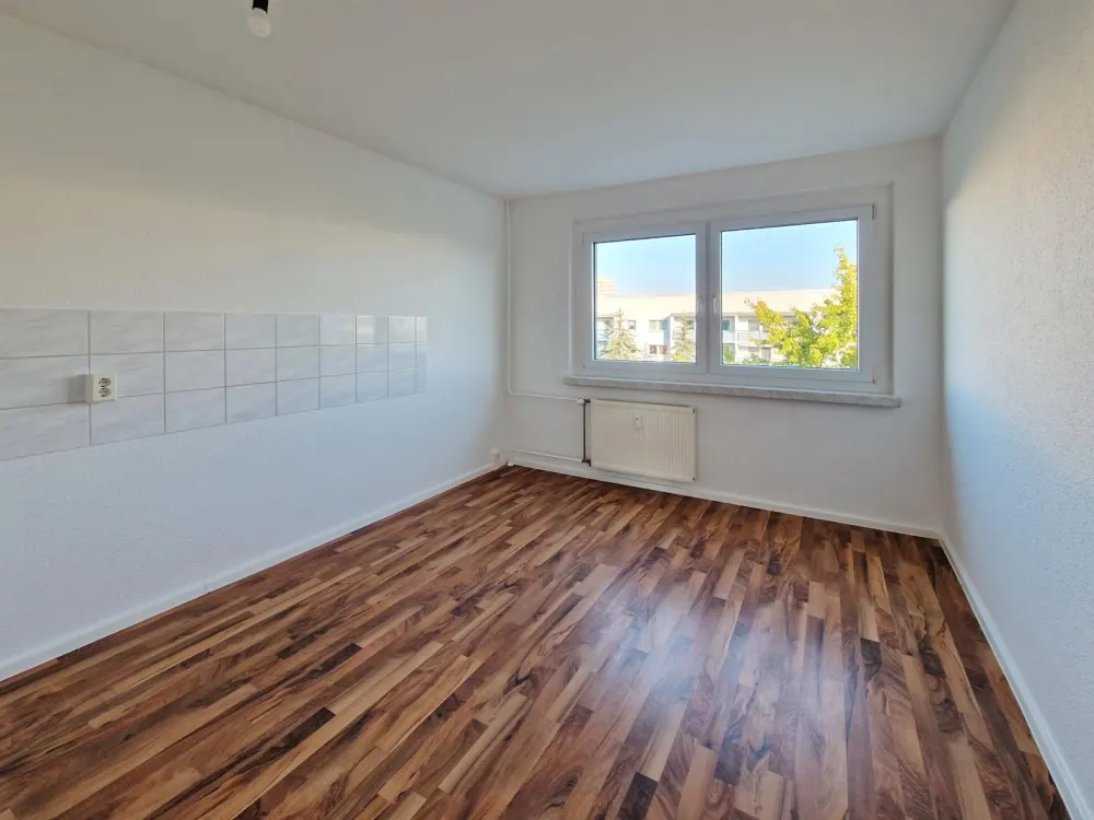 Große Tageslichtküche, 3-Zimmer und Balkon! Ihre neue Wohnung wartet hier!