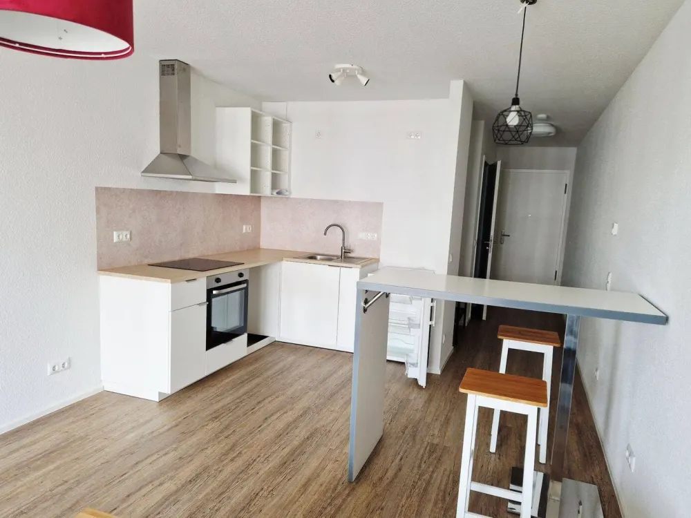 Erstbezug Simonsveedel: 2-Zimmer-Wohnung mit Balkon und Tiefgarage im 2. OG in Weidenpesch