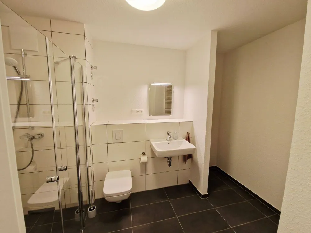 Erstbezug Simonsveedel: 2-Zimmer-Wohnung mit Balkon und Tiefgarage im 2. OG in Weidenpesch