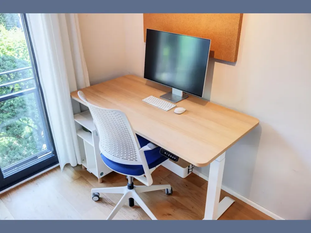 Furnished: High-quality 3-room apartment on two levels