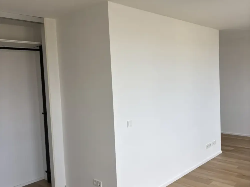 1-Zimmer- Appartement in Köln Sülz mit EBK + Stellplatz