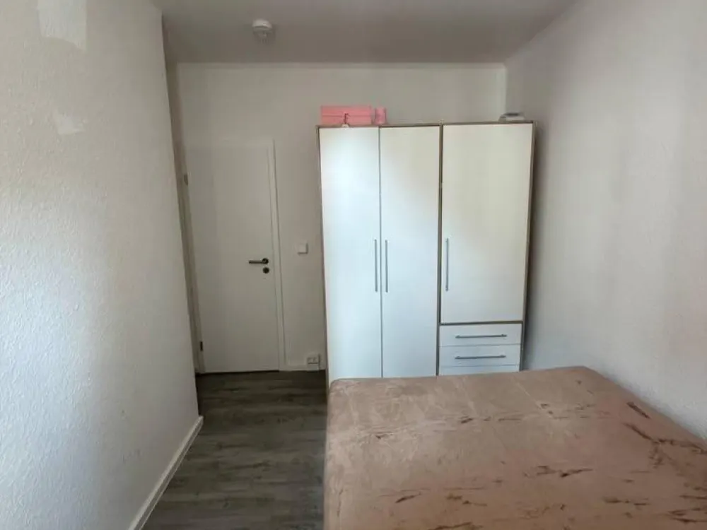 Zimmer in Frauen-WG zu vermieten