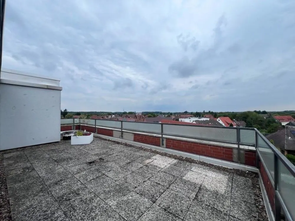 Willkommen Zuhause: ansprechende 3-Zimmer-Penthousewohnung in Anderten - Schleusenviertel