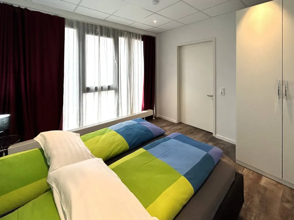 Ready for move in - modern and spacious serviced apartment in Frankfurt-Niederrad
