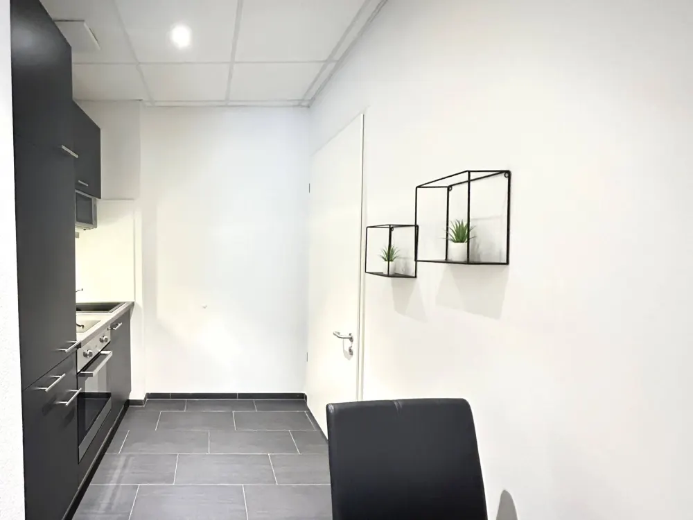 Ready for move in - modern and spacious serviced apartment in Frankfurt-Niederrad