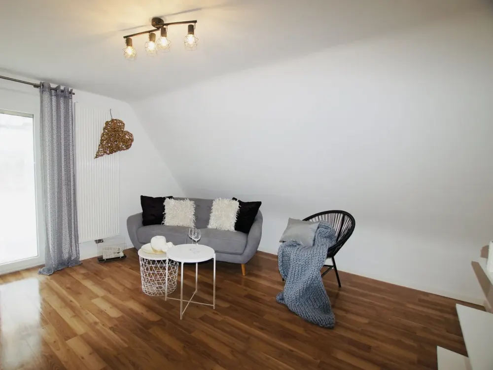Moderne Wohnung in ruhiger und grüner Lage