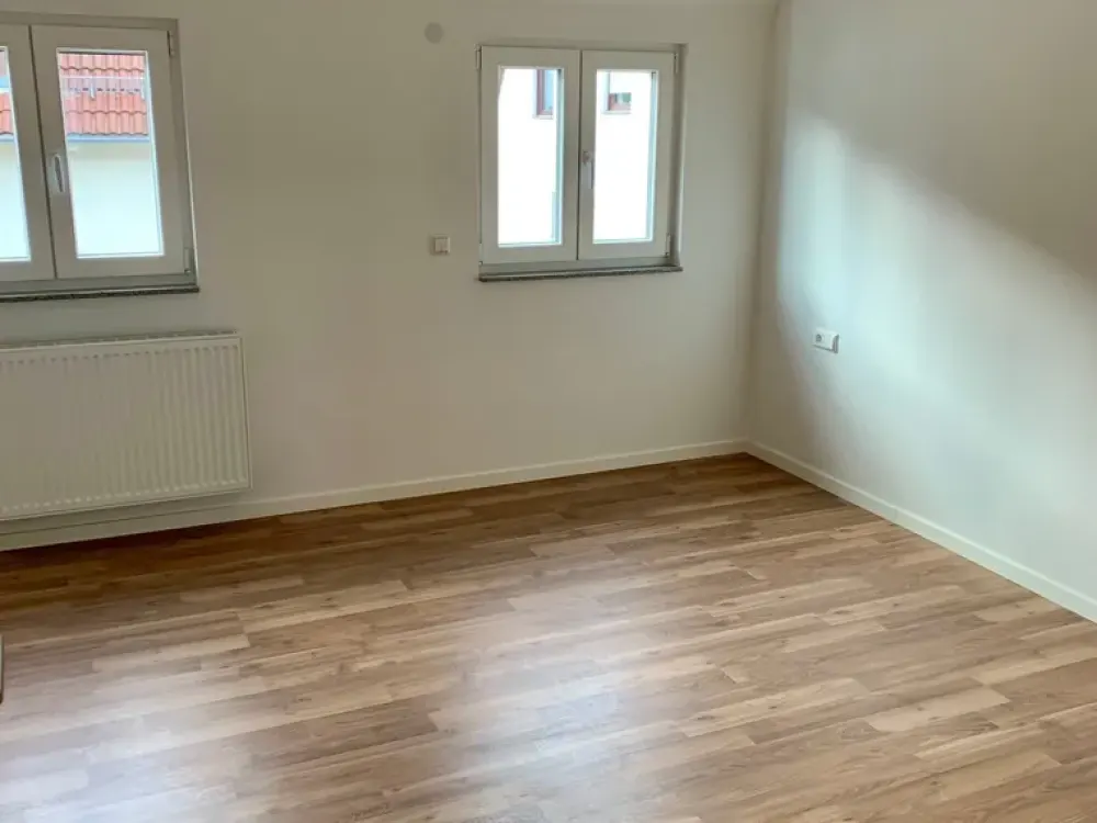 Moderne Wohnung in ruhiger und grüner Lage