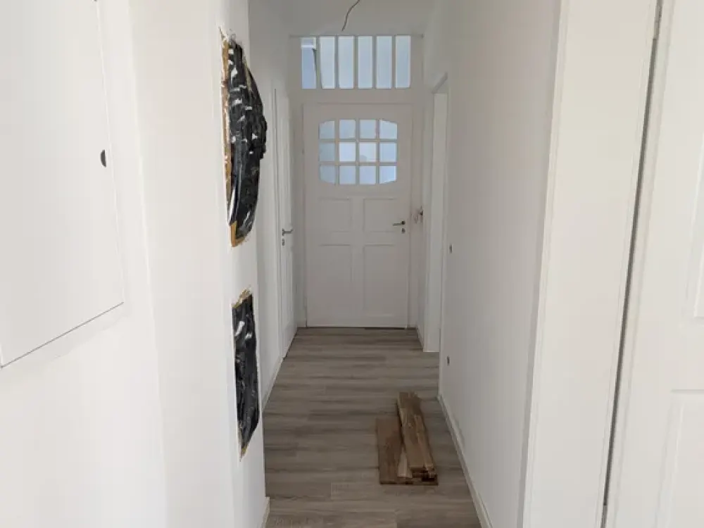Altbaucharme & Erstbezug nach Kernsanierung: Helle 3-Zimmer-Wohnung mit Balkon in St. Johannis!
