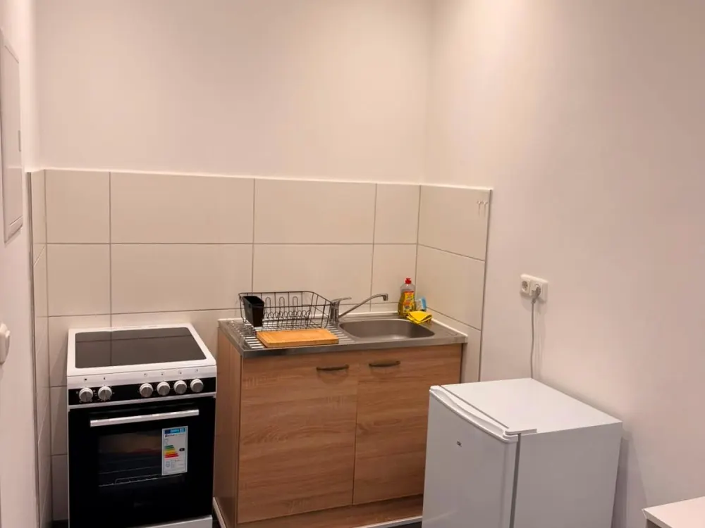 1-Zimmer-Apartment Wohnung Obertshausen Küche und Bad, ca. 30 m²