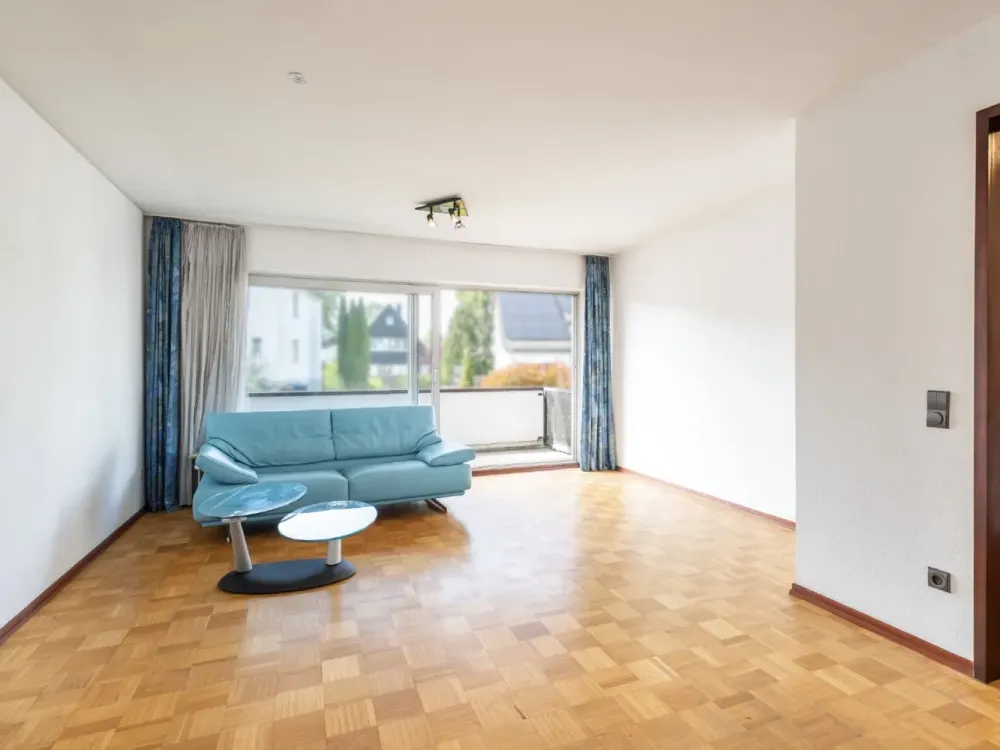 Wohnen mit Charakter: Drei-Zimmer-Wohnung in Bergisch Gladbach