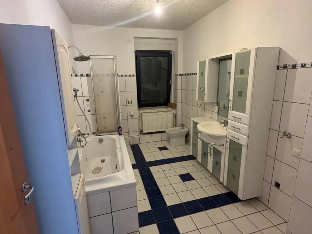 3 / 4 Zimmer Wohnung Fechenheim Frankfurt
