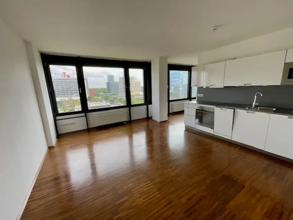 Ffm-Niederrad - Modernes Appartement mit Einbauküche und Einbauschränken