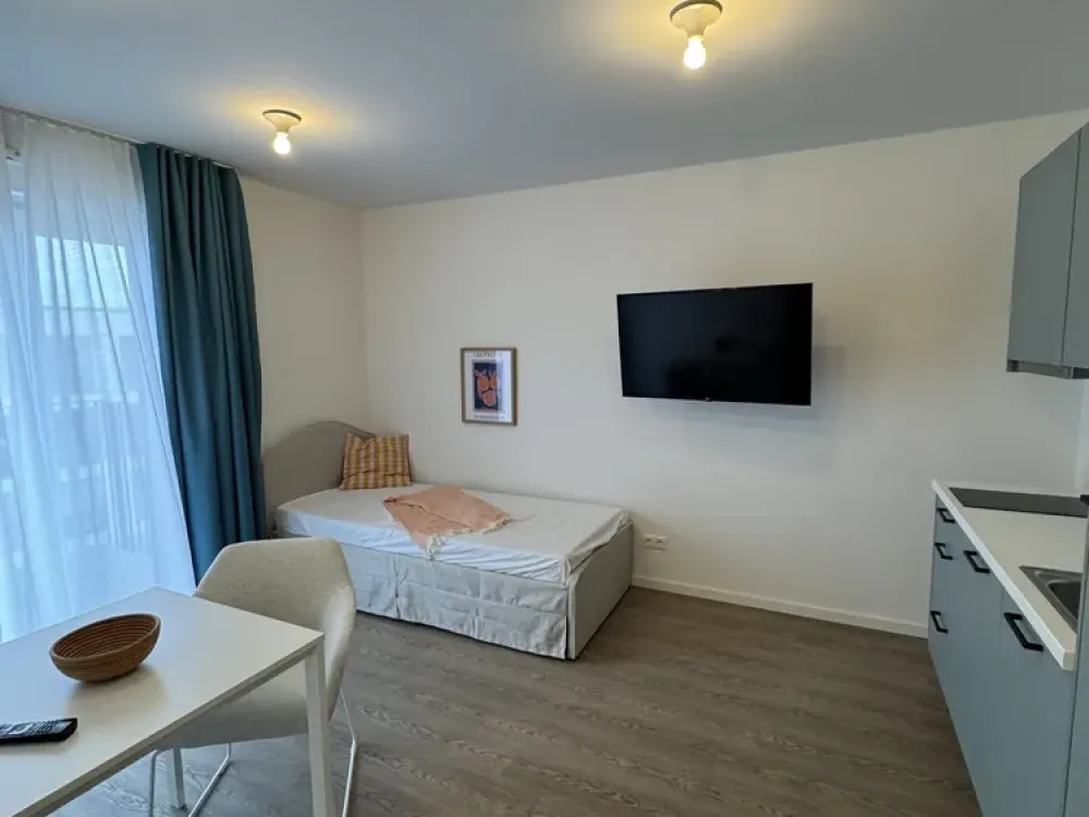 Vollmöbliertes Business-Apartment mit Balkon in Düsseldorf-Heerdt