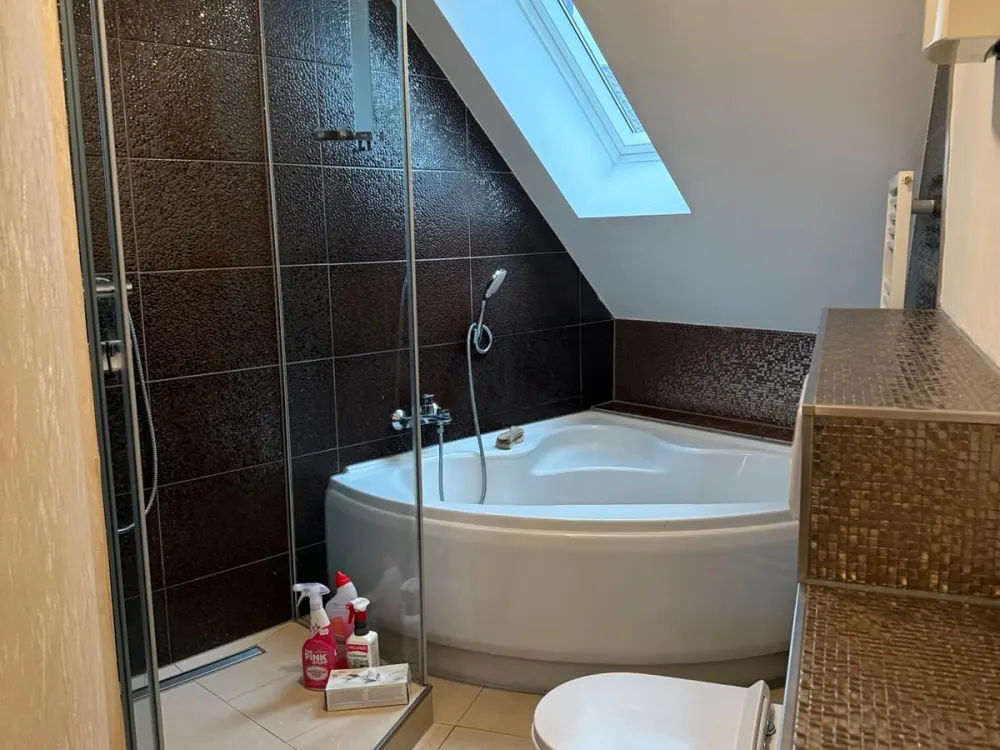 3-Zimmer-Wohnung | 84 m² | Tiefgarage | Wiesdorf | ab 01.09.