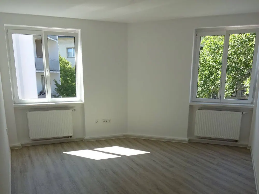 KLEIN aber FEIN! 1-Zimmer-Apartment mit Balkon + Tageslichtbad mit Dusche in Pempelfort