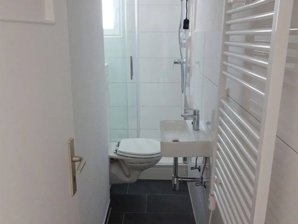 KLEIN aber FEIN! 1-Zimmer-Apartment mit Balkon + Tageslichtbad mit Dusche in Pempelfort