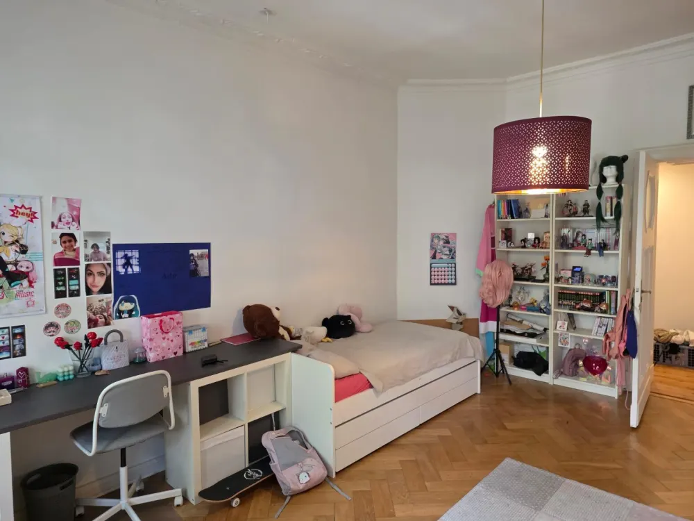 4-Zimmer-Altbauwohnung | 135 m² | 2.200 € warm | EBK mit Abstand