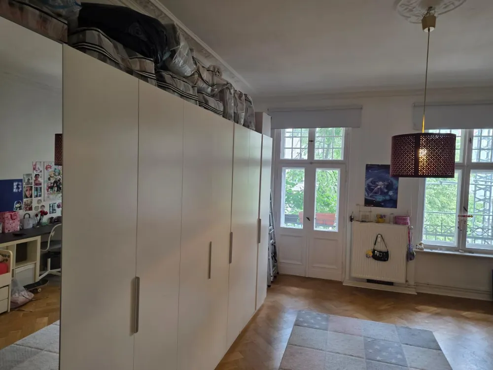 4-Zimmer-Altbauwohnung | 135 m² | 2.200 € warm | EBK mit Abstand