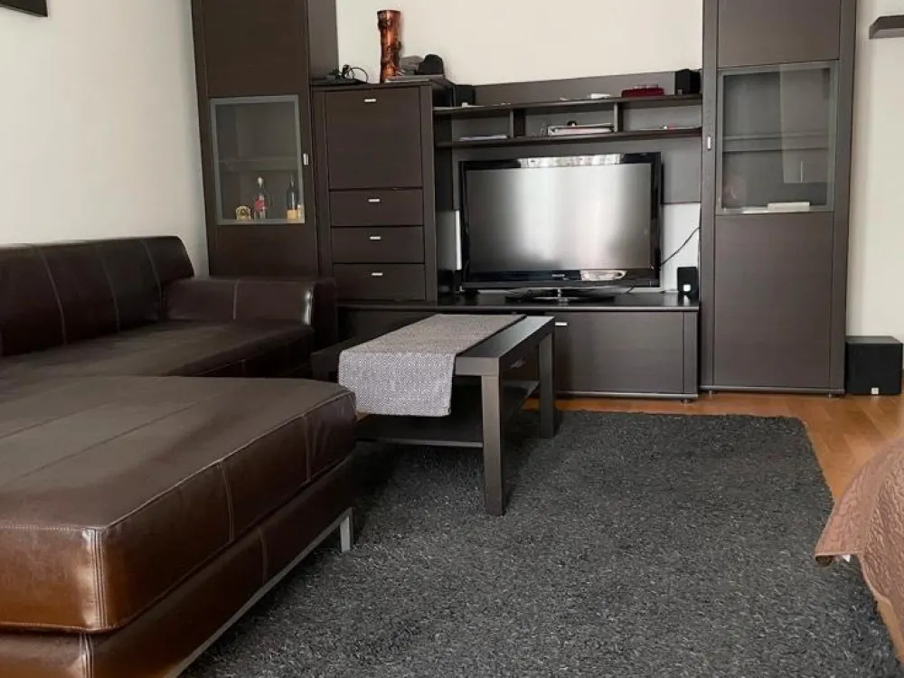 شقة مفروشة شفابينغ (جامعة - شارع جيزيلا) - 1490€ شامل