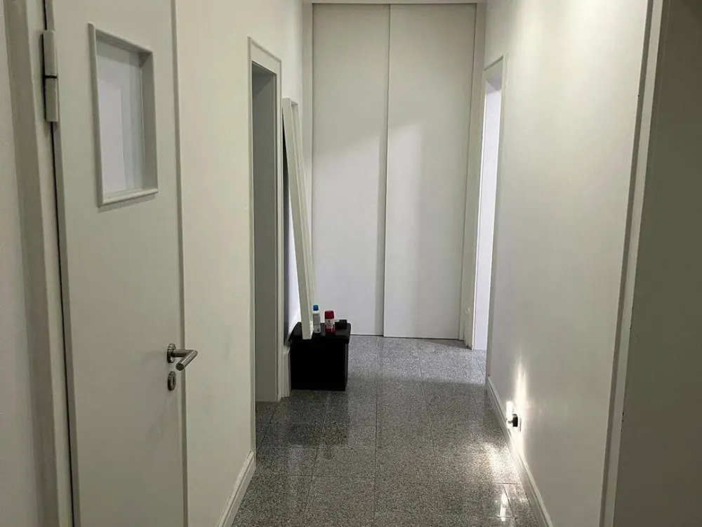 Riesiges WG-Zimmer (30m2) mitten im Zentrum -650 € monatlich 100% All-inklusive (Rundfunkbeitrag, strom, internet)