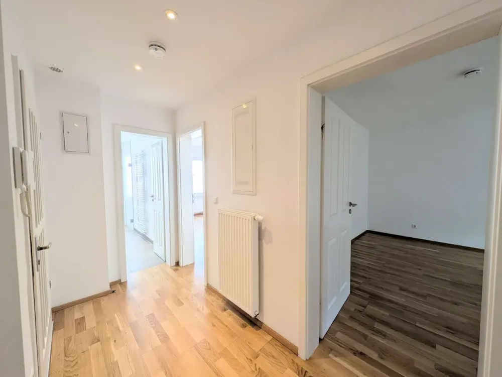 Charmante 2-Zimmer-Wohnung mit Balkon und Tageslichtbad in Stuttgart Ost