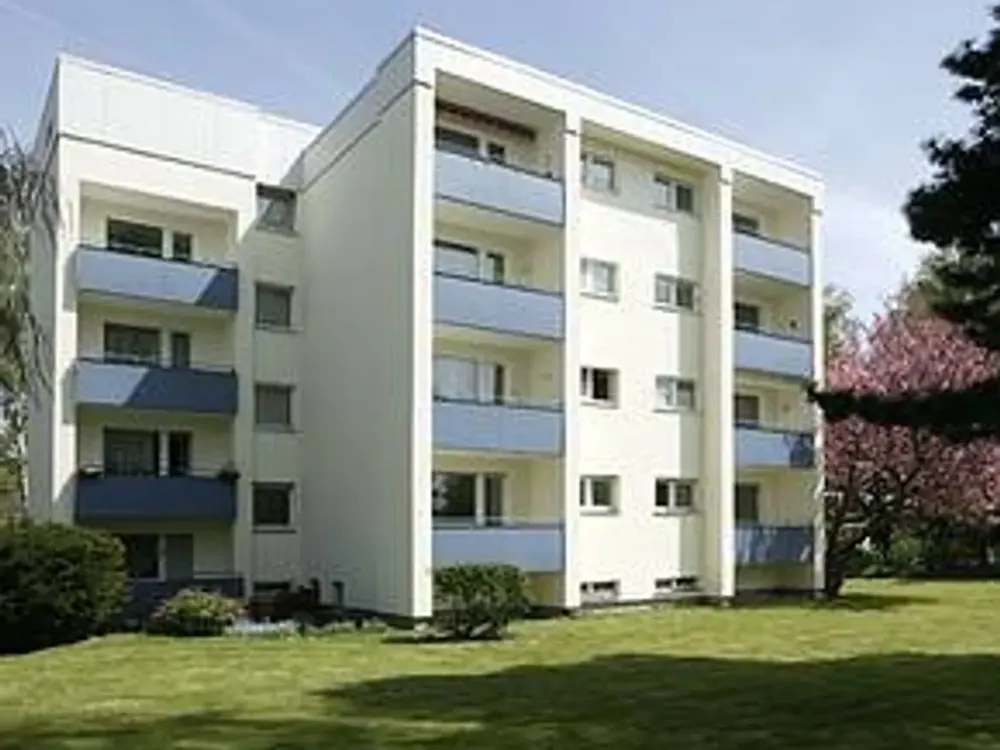 Helle 2‑Zimmer‑Wohnung mit Loggia in ruhiger Lage, Nähe Frankfurt