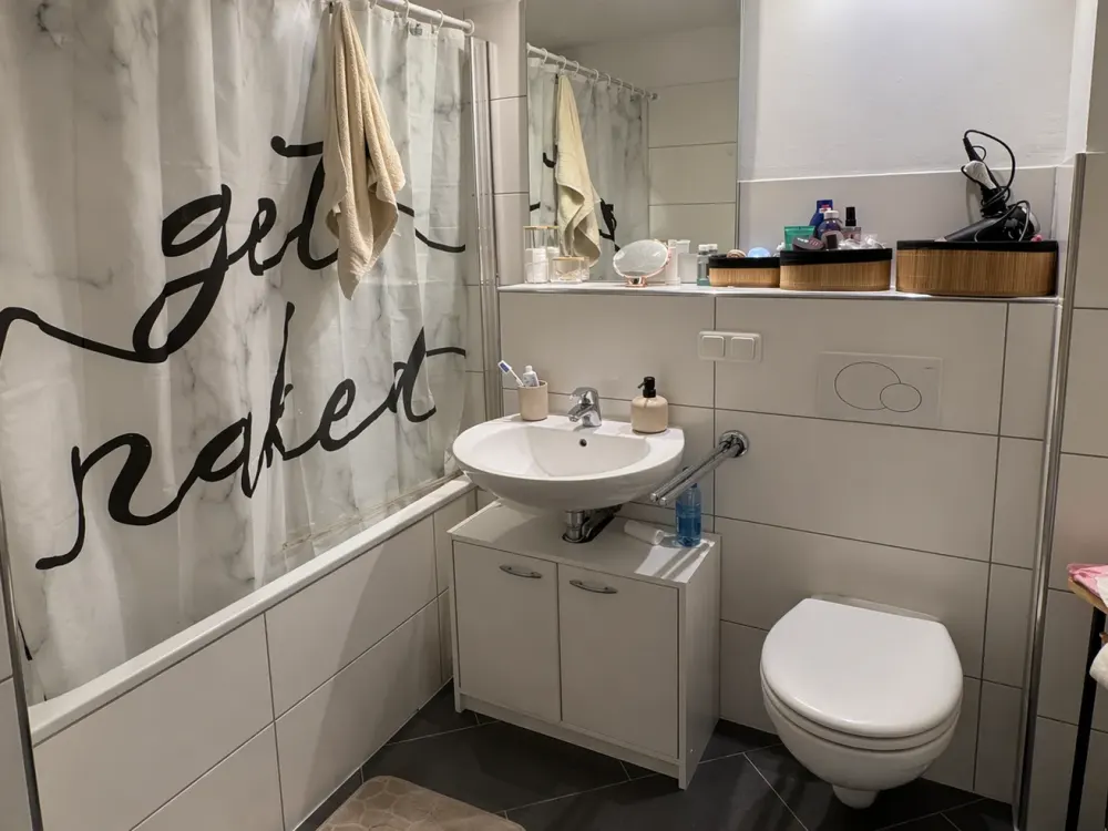 Helle 2‑Zimmer‑Wohnung mit Loggia in ruhiger Lage, Nähe Frankfurt