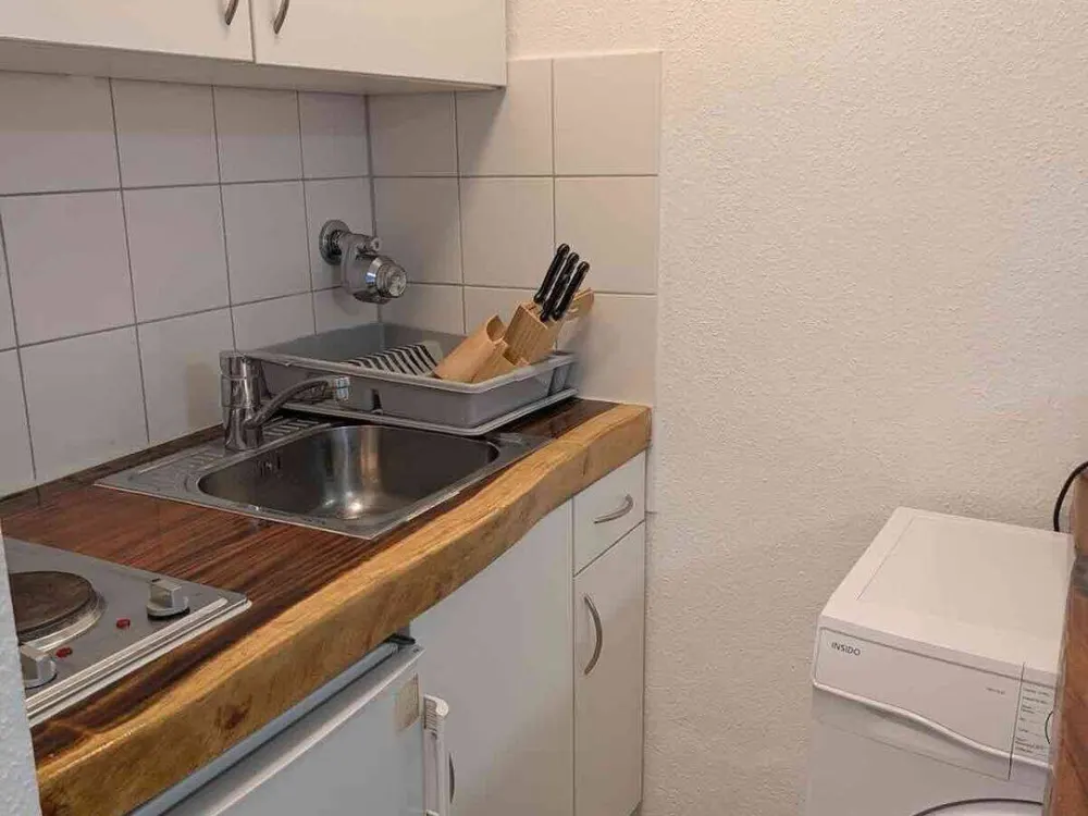 Koffer auspacken & wohlfühlen: Teilmöbliertes City-Apartment direkt am Stadtpark!
