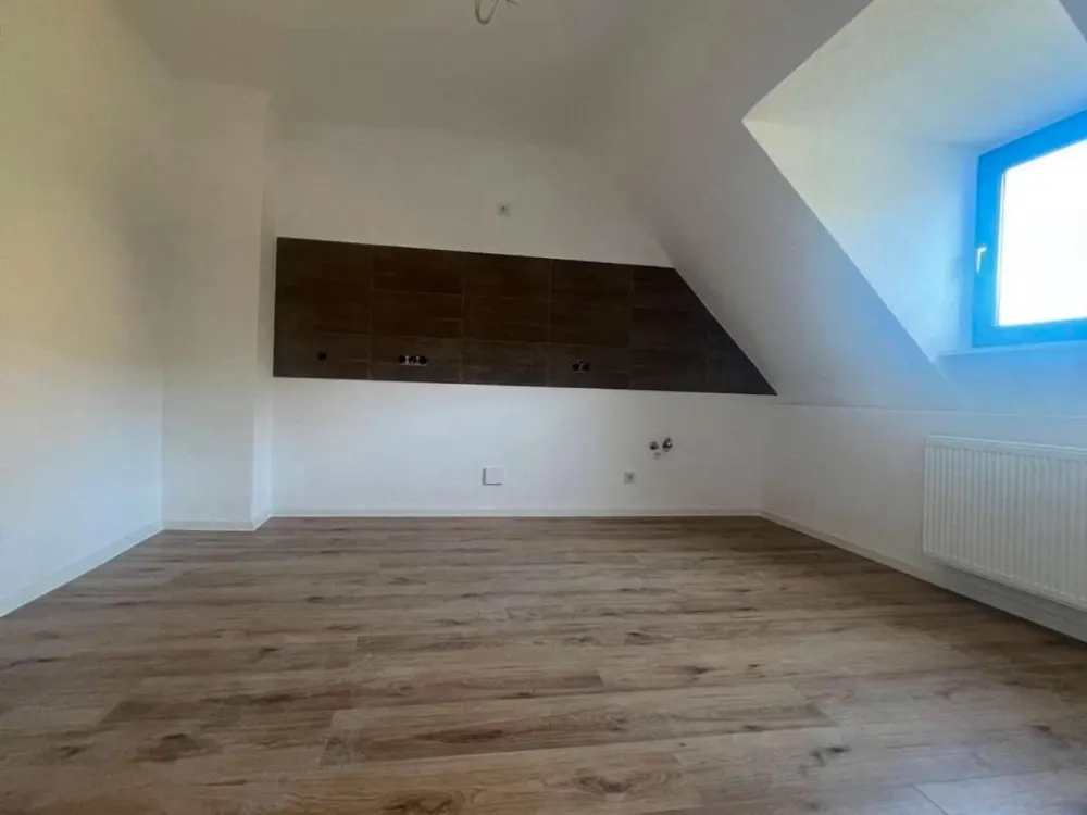 Helle, kernsanierte Dachgeschosswohnung in St. Ingbert-Rentrisch