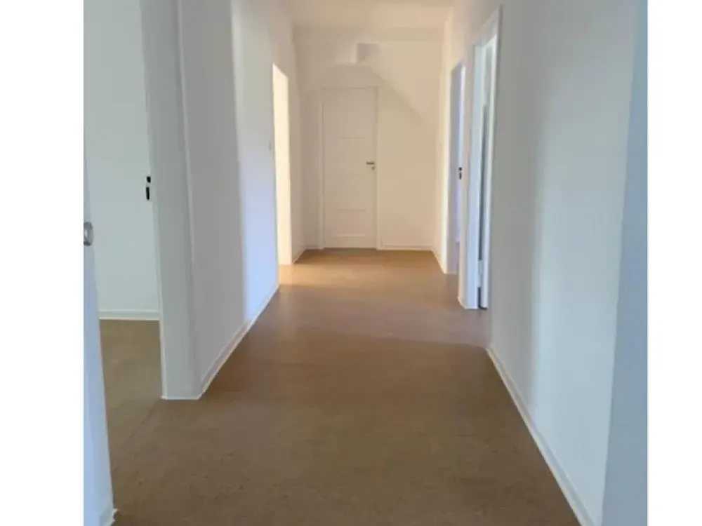 2 Zimmer DG-Wohnung in Stuttgart-Nord