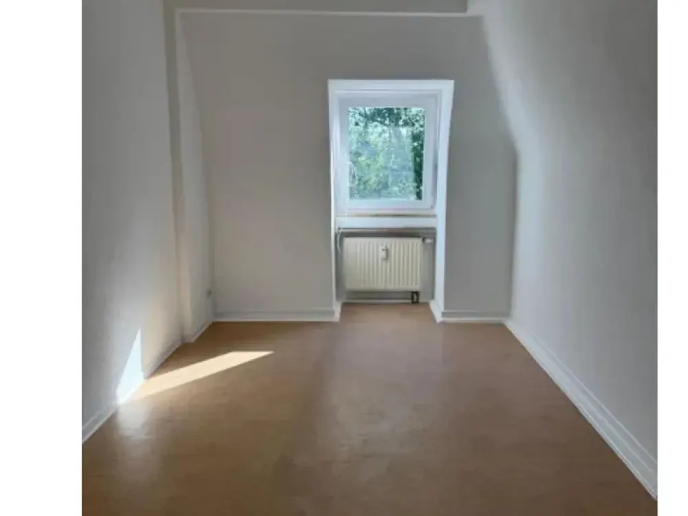 2 Zimmer DG-Wohnung in Stuttgart-Nord