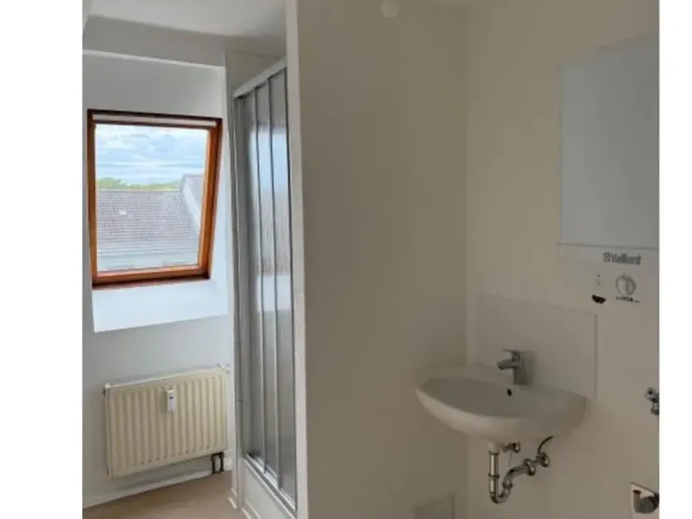 2 Zimmer DG-Wohnung in Stuttgart-Nord