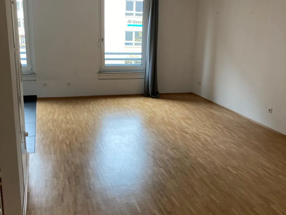 Helle und zentrale 2-Zimmer Wohnung beim Marienplatz