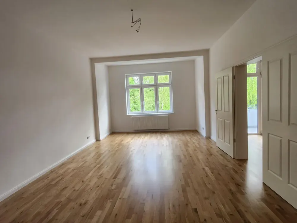 Top-Lage Neu-Westend/Brixplatz - Großzügige Wohnung/Erstbezug nach Vollsanierung/Parkblick