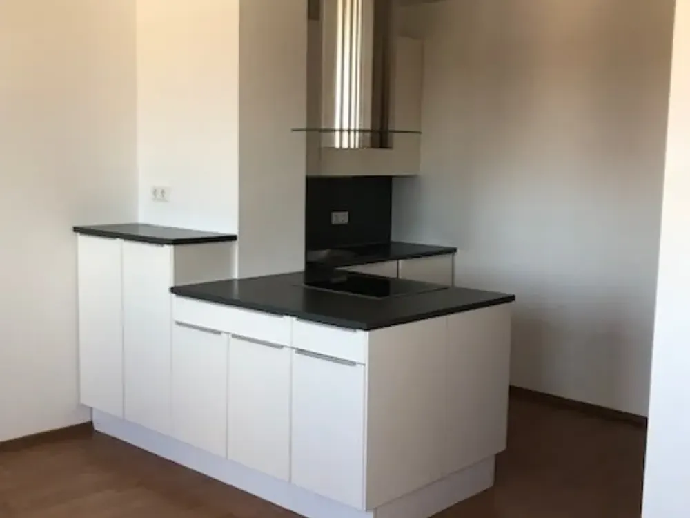 Sehr gepflegte 1-Zimmer-Wohnung mit Einbauküche und TG-Stellplatz in Nürnberg