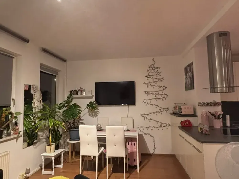 Sehr gepflegte 1-Zimmer-Wohnung mit Einbauküche und TG-Stellplatz in Nürnberg